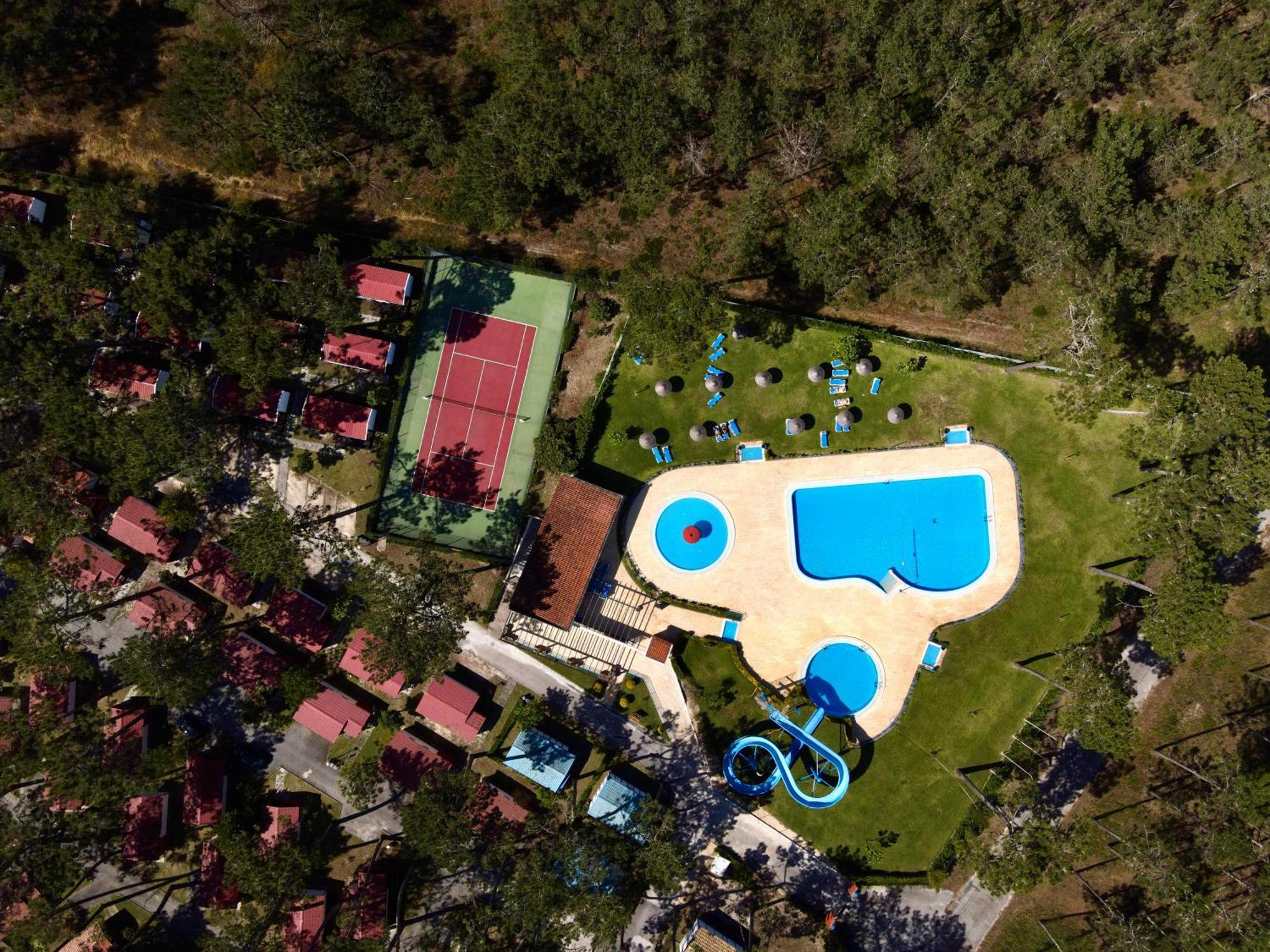 Готель Parque De Campismo Orbitur Сан-Педру-де-Муел Екстер'єр фото