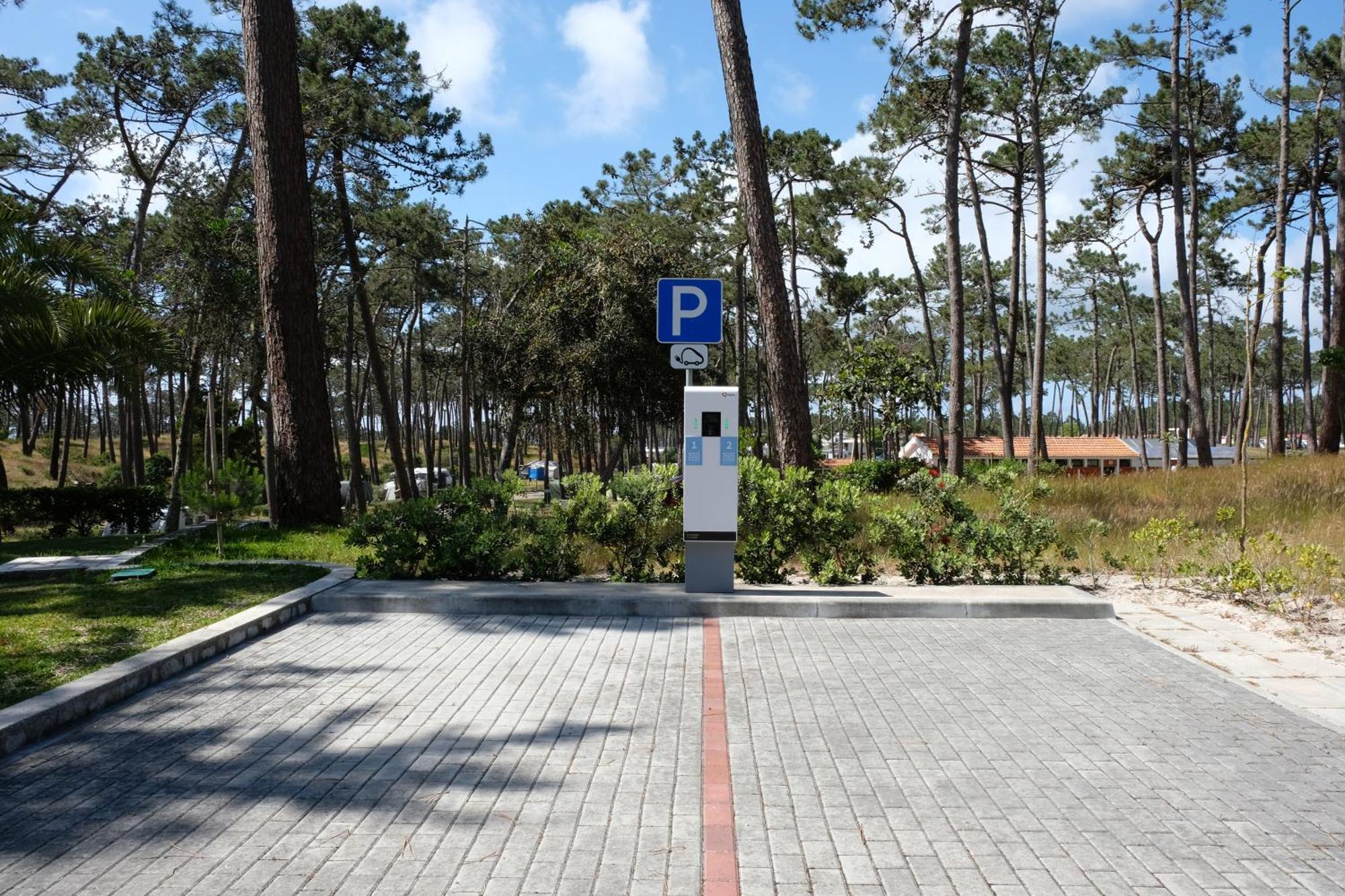 Готель Parque De Campismo Orbitur Сан-Педру-де-Муел Екстер'єр фото